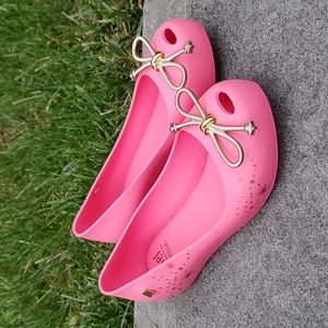 Mini Melissa gold bow pink shoes, size 13